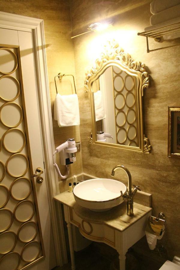 Laledan Hotel Cesme Exterior photo